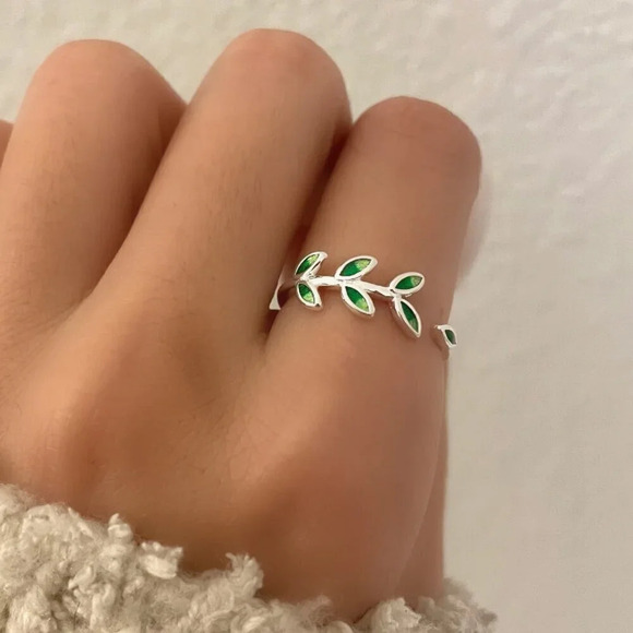 925 Sterling Silver Leaf Wrap Ring Green Dainty Boho Ring Green Leaf Ring - Picture 4 of 6